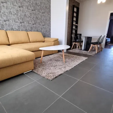 Central Apartment * Szófia